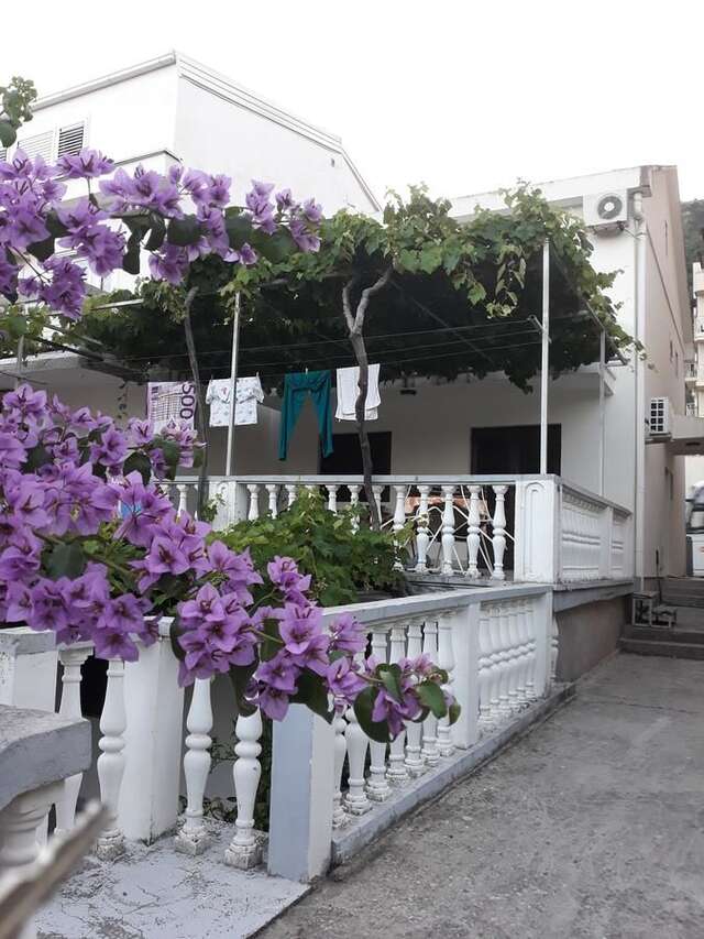 Гостевой дом Sobe i apartmani Marović Петровац-15